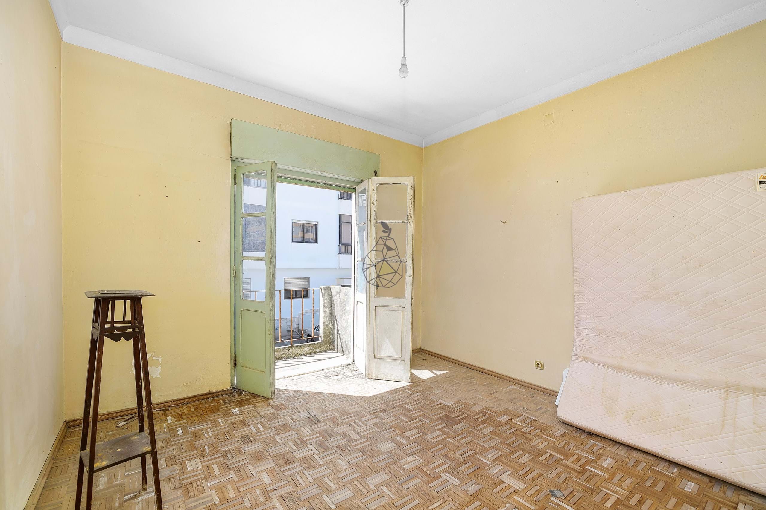 Guest bedroom before