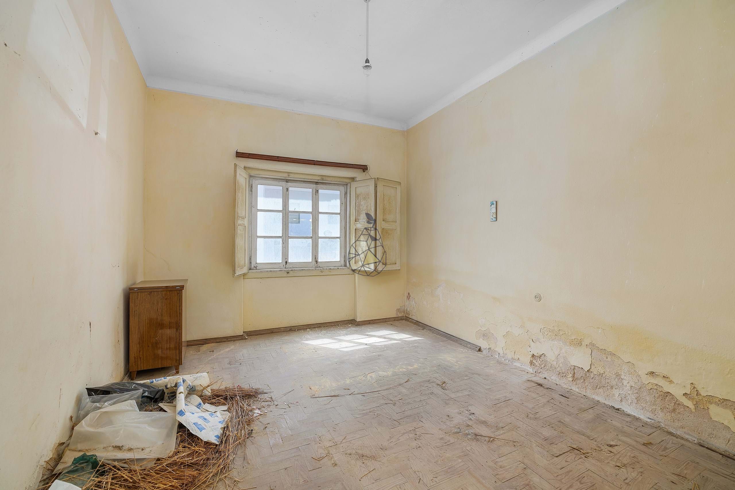 Office/Guestroom before