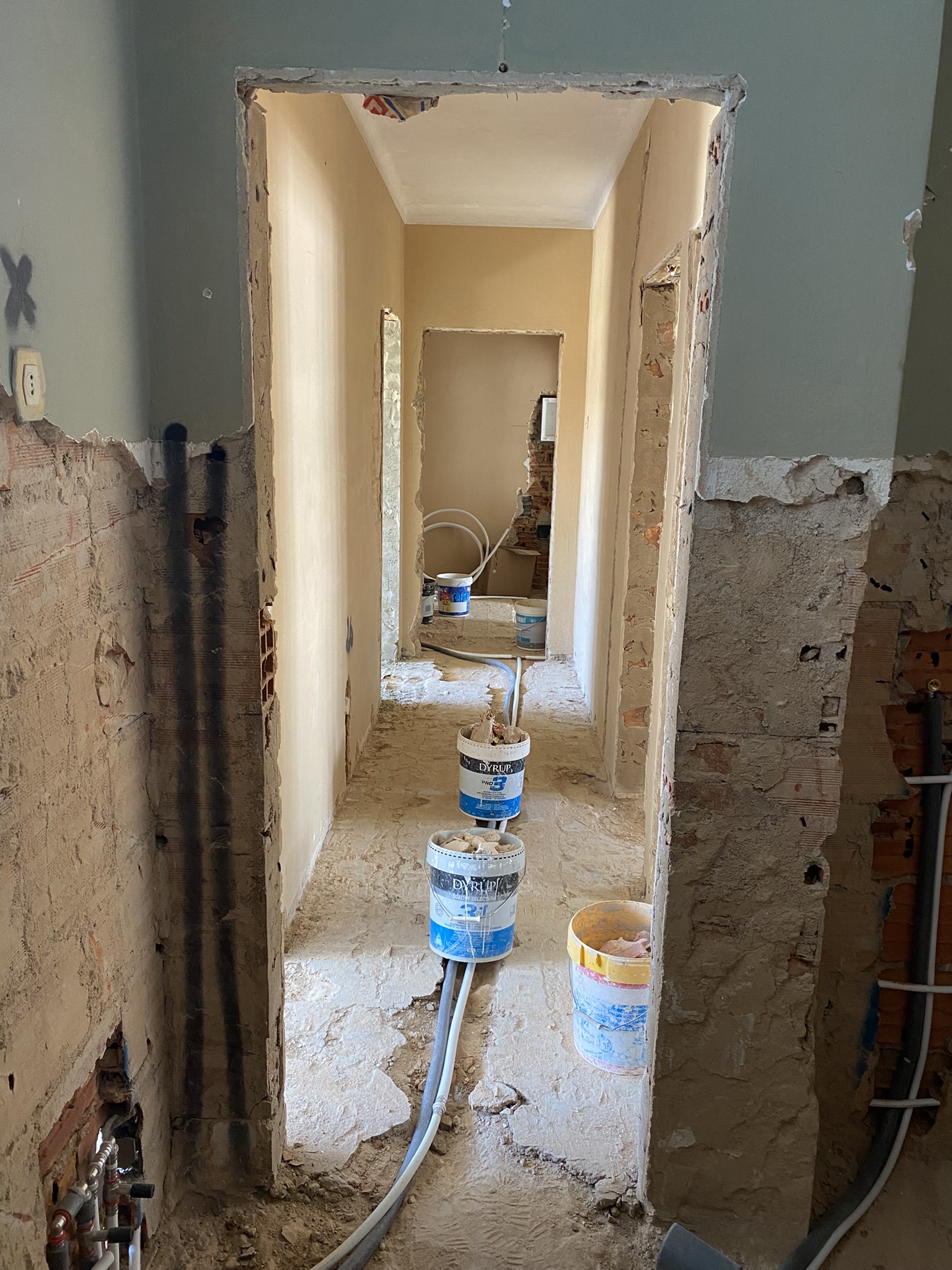 Hallway (south) during