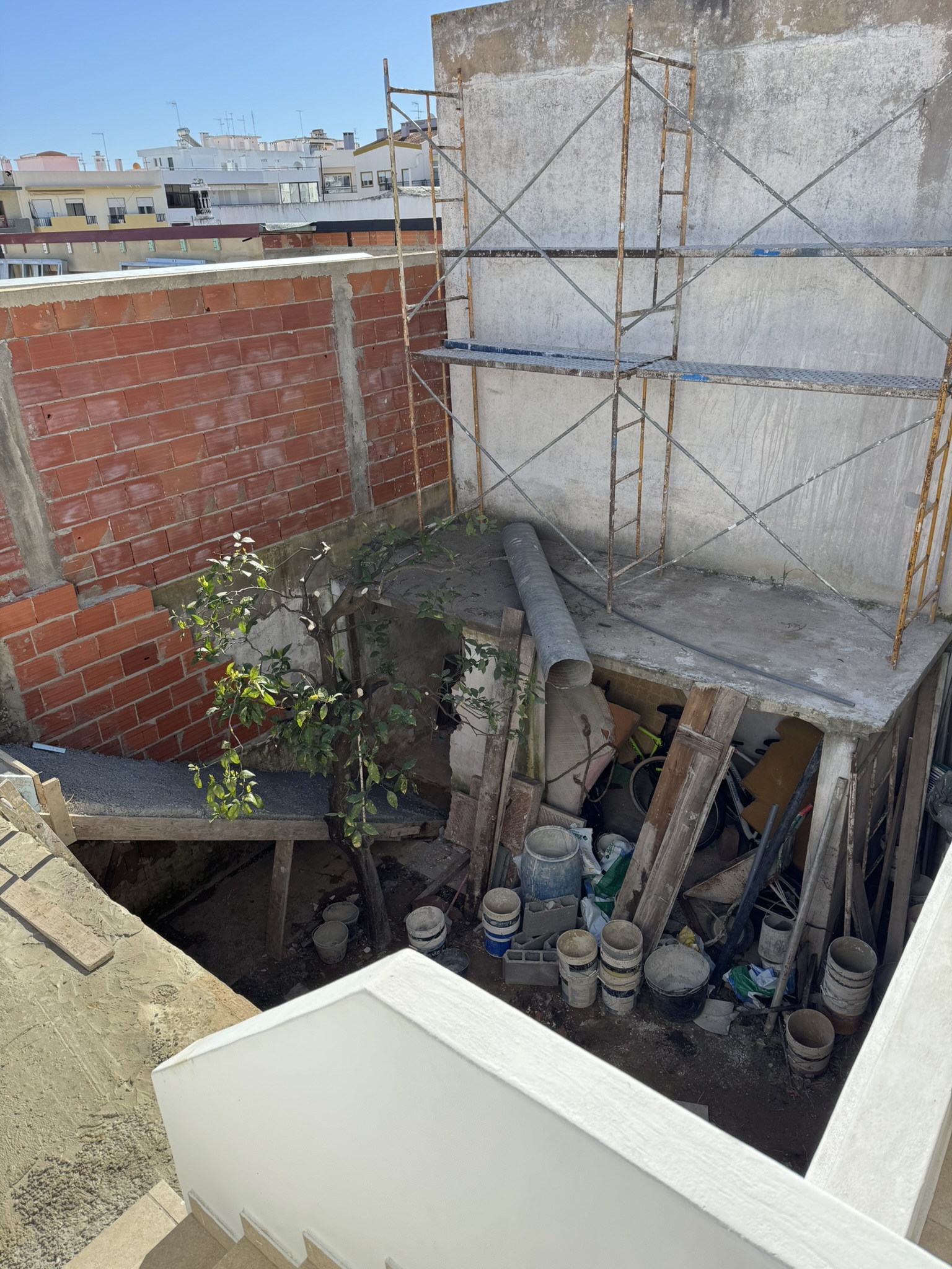 New courtyard stairs foundation