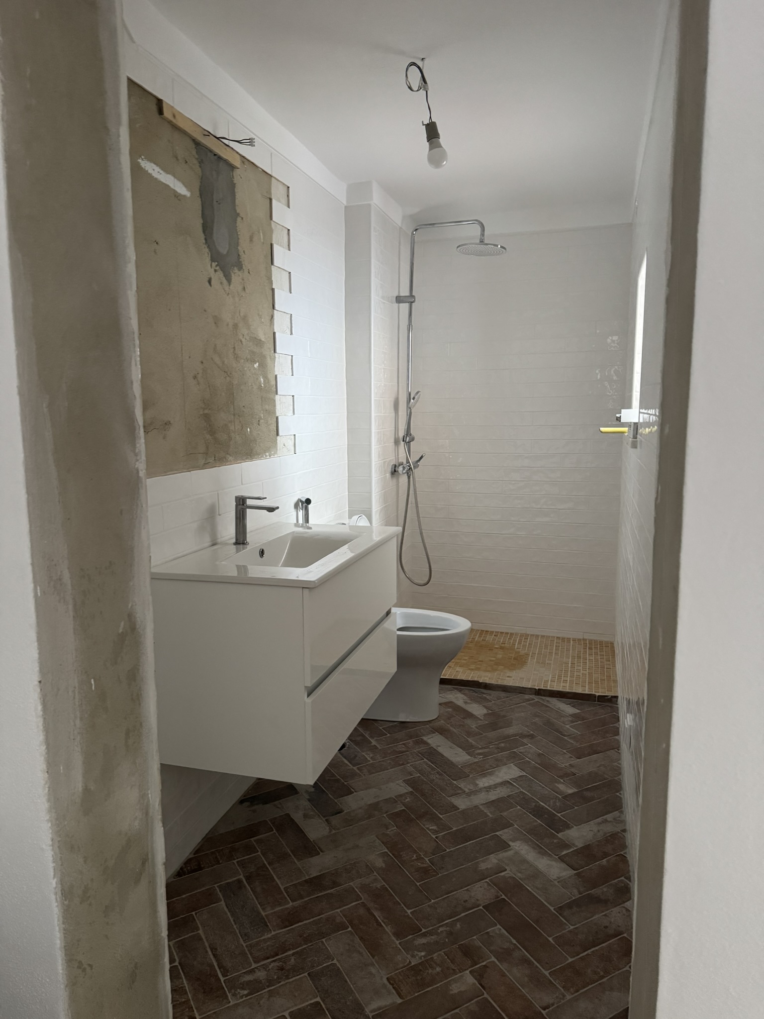 En-suite bathroom