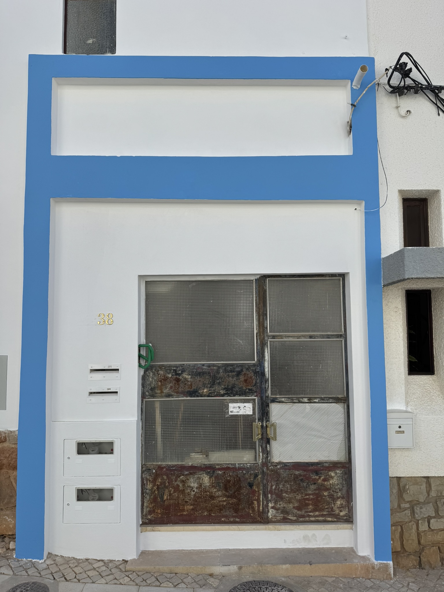 Door before washdown