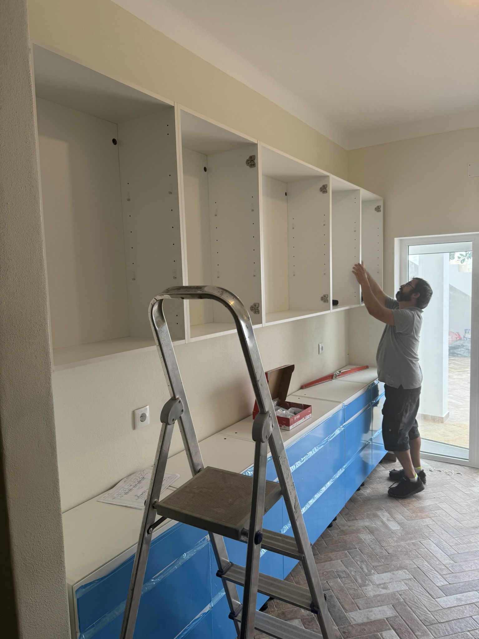 Kitchen furniture