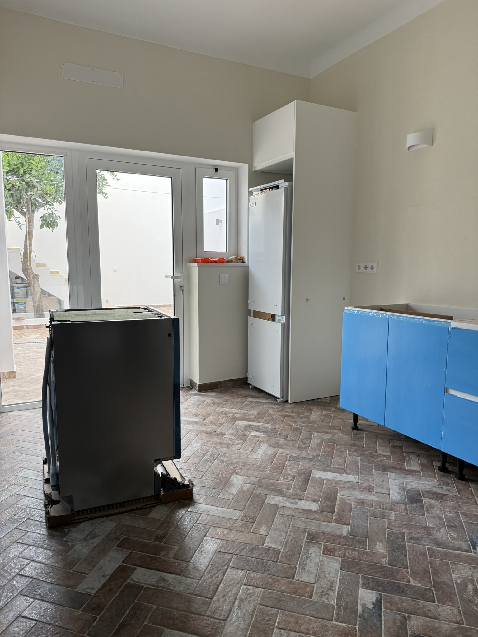 Kitchen furniture